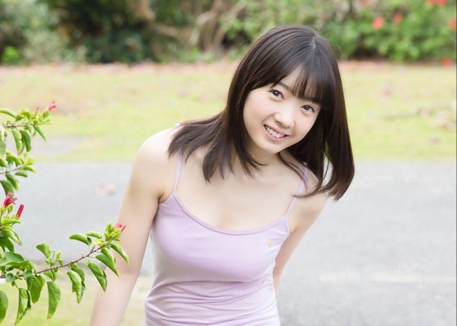 山岸理子 写真集 『山岸理子（つばきファクトリー）セカンド写真